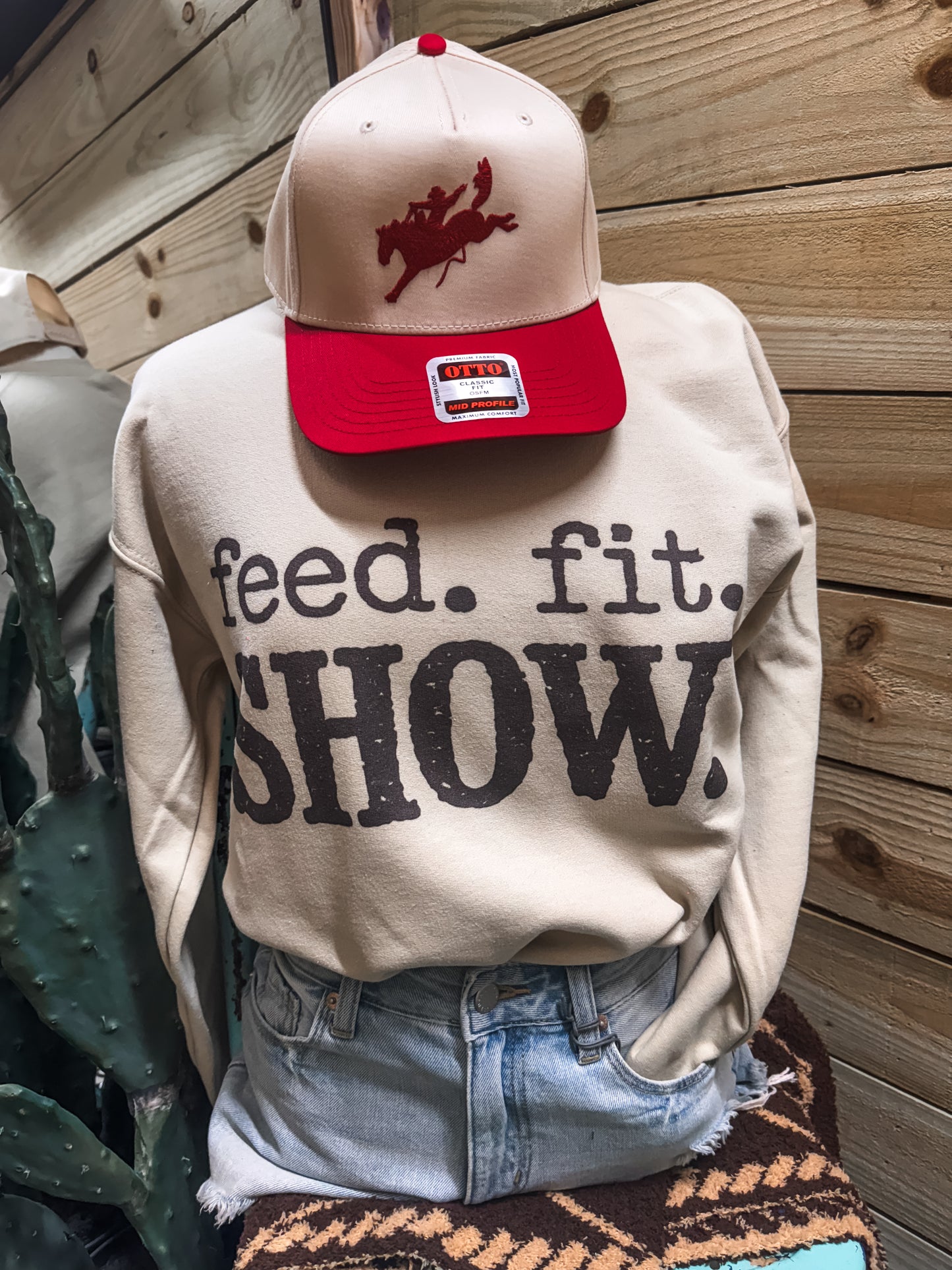 Feed. Fit. Show.